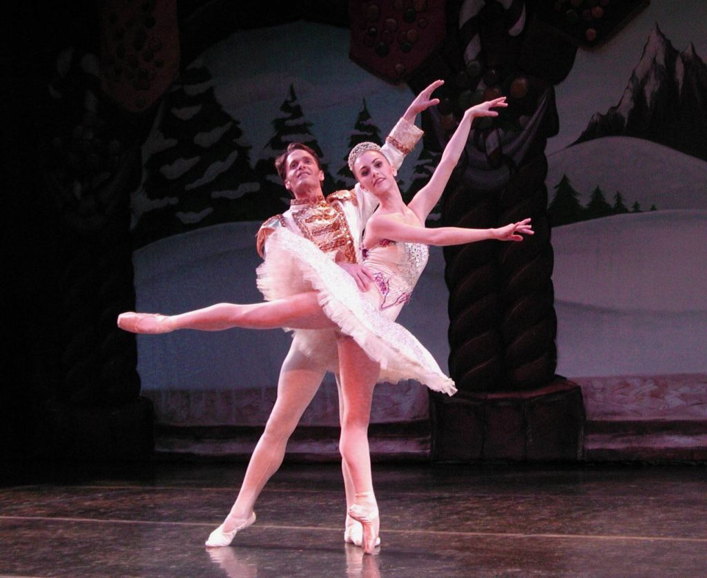 For the Brave Dancing the Nutcracker Mn Artists