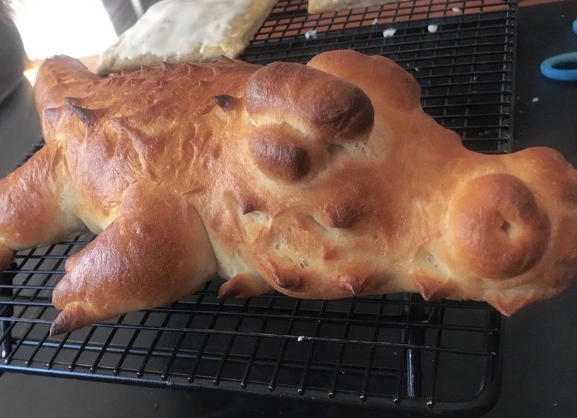 Bread in the shape of an alligator.